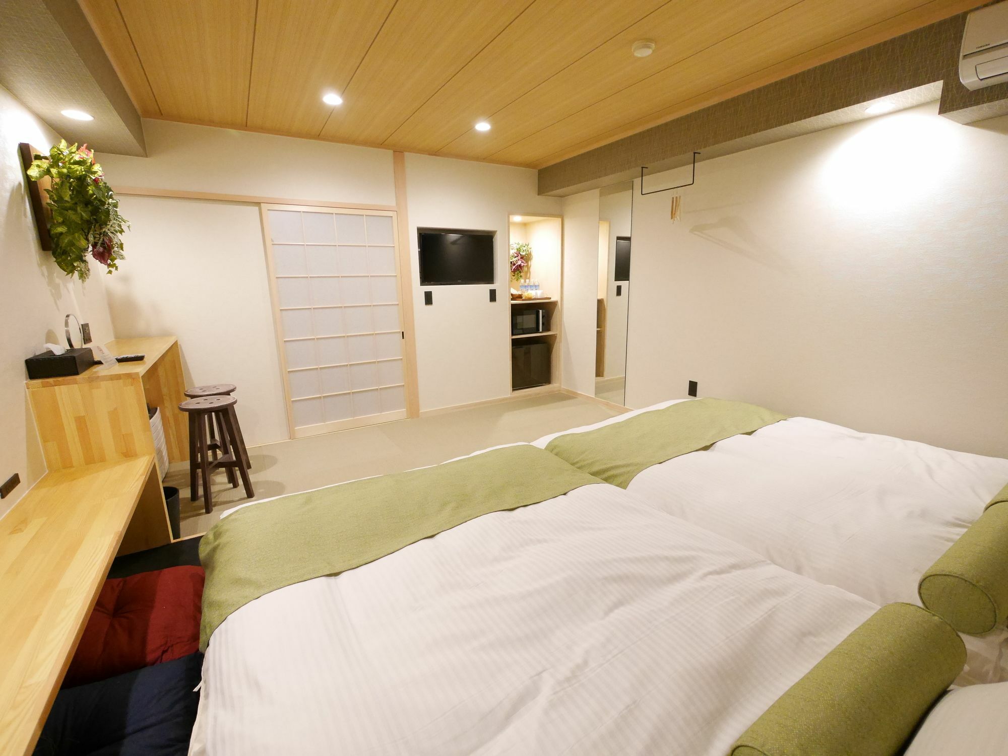Ookini Hotels Shinsaibashi Sennencho Apartment Осака Экстерьер фото